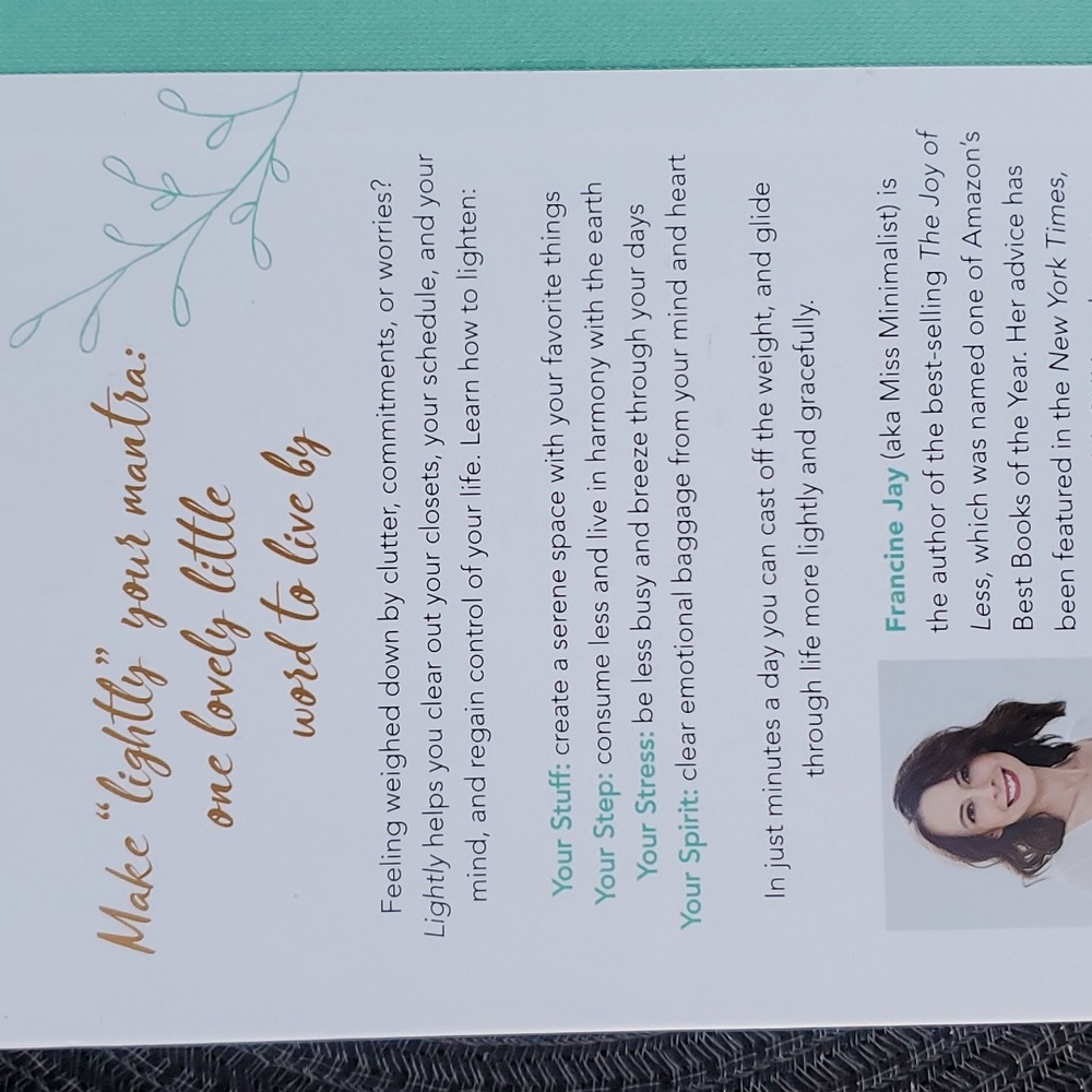 ✨️ Lightly Book - Picture 3 of 7